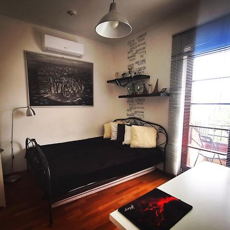 Luxury Basement In The Surrounding Of Budapest Apartamento Mogyoród Exterior foto