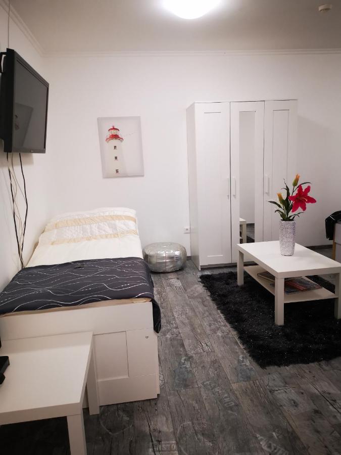 Luxury Basement In The Surrounding Of Budapest Apartamento Mogyoród Exterior foto