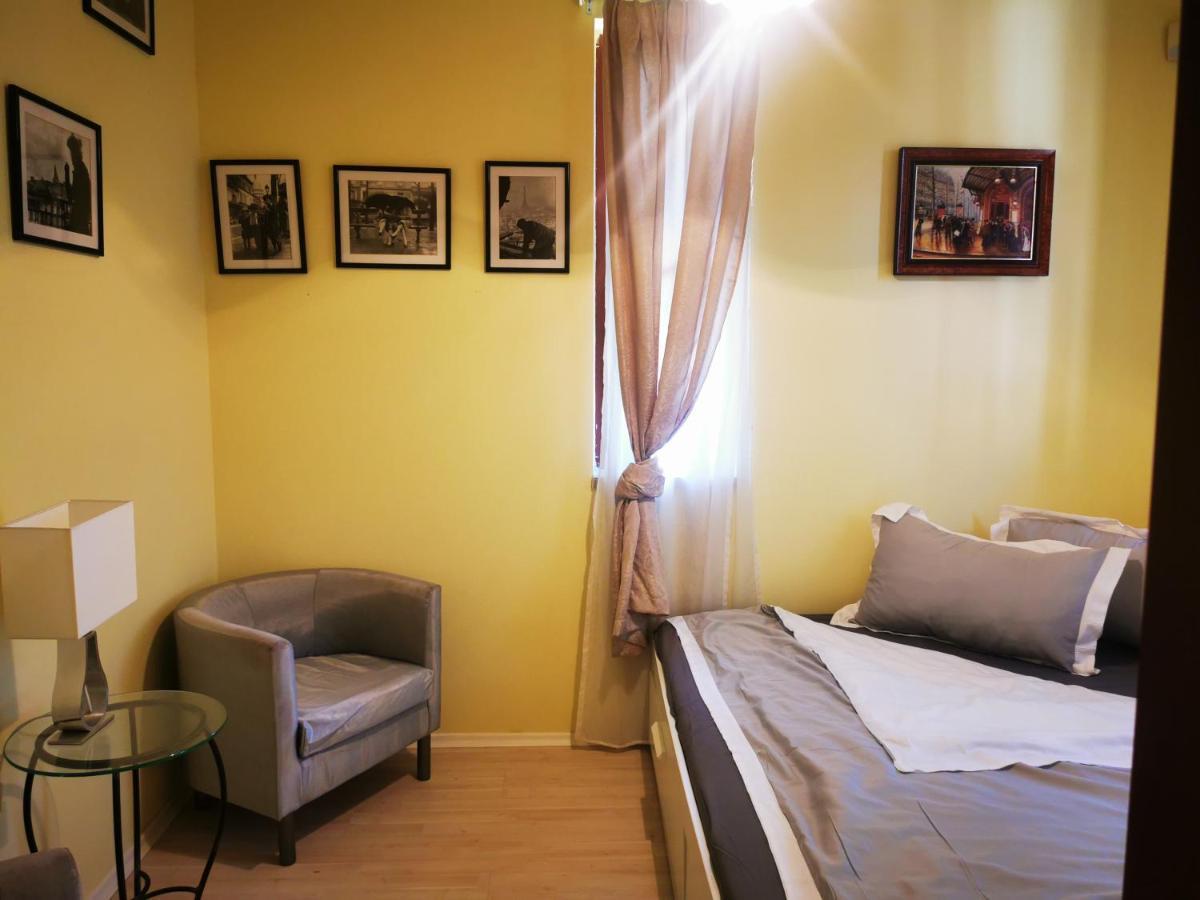 Luxury Basement In The Surrounding Of Budapest Apartamento Mogyoród Exterior foto